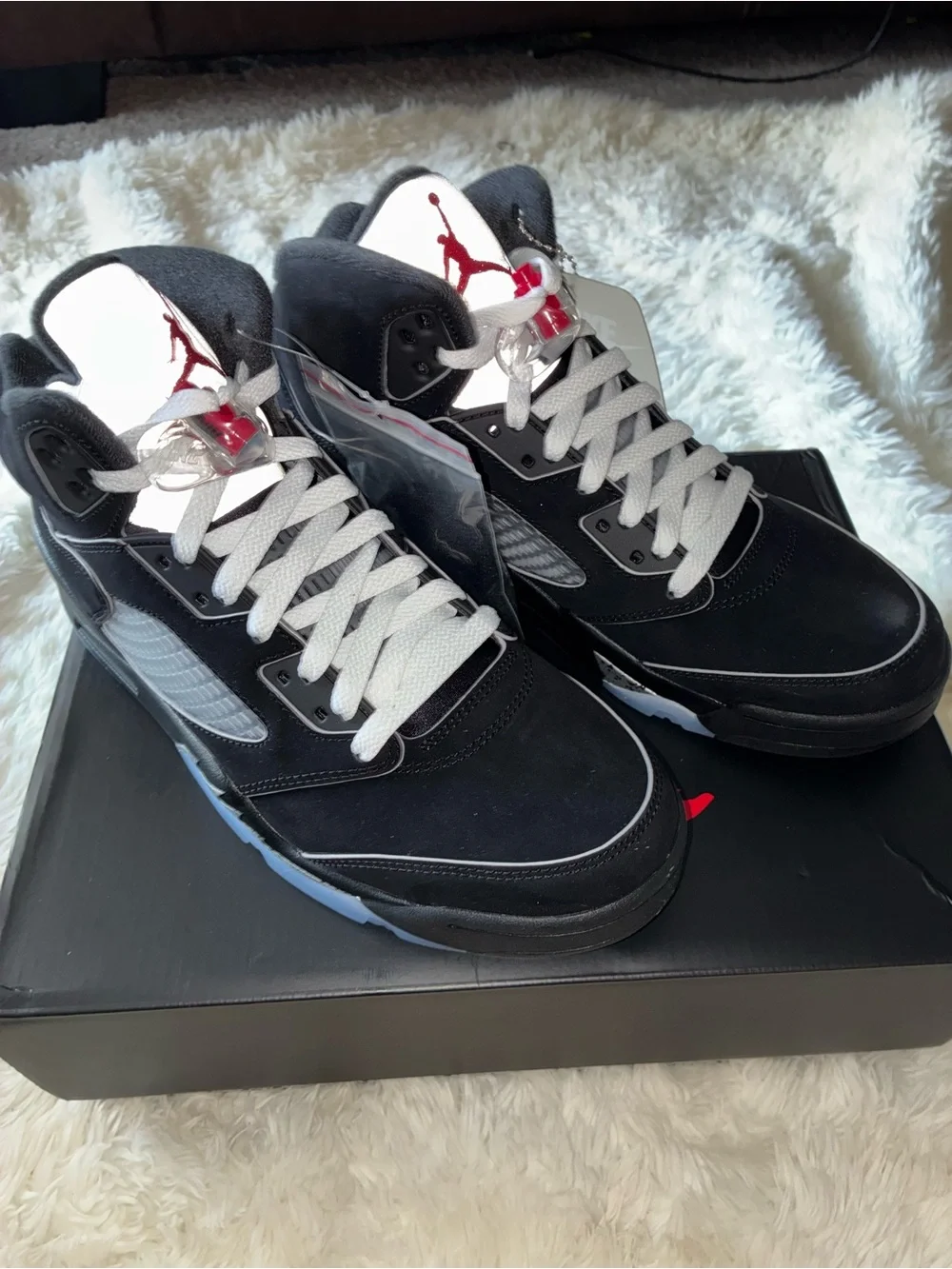 Nike Air Jordan 5 Retro Metallic Reimagined Men's Size 9.5